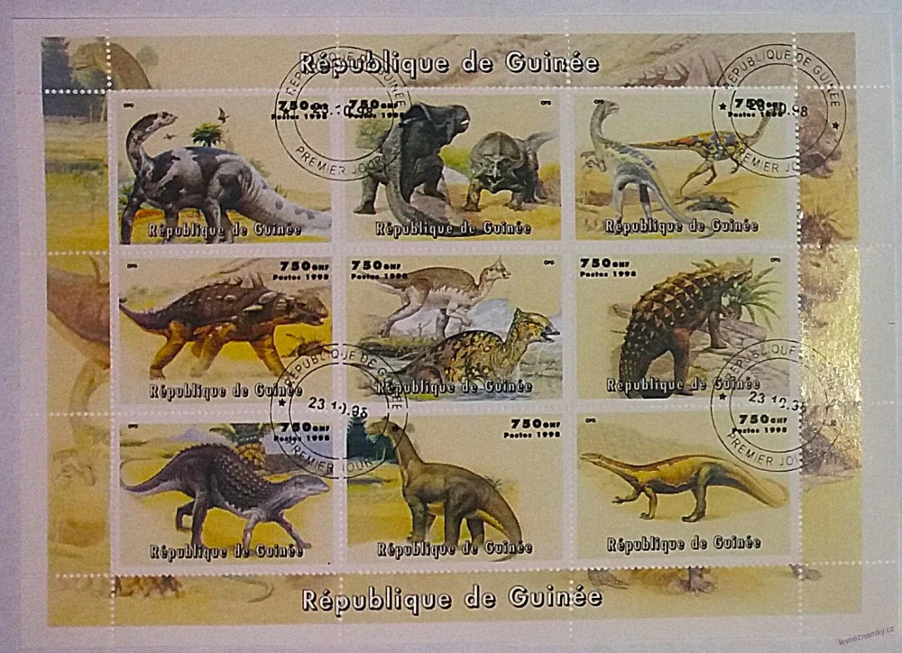 Aršík - Guinée - dinosauři