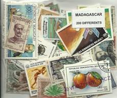 Balíček známek - Madagaskar - 200 ks