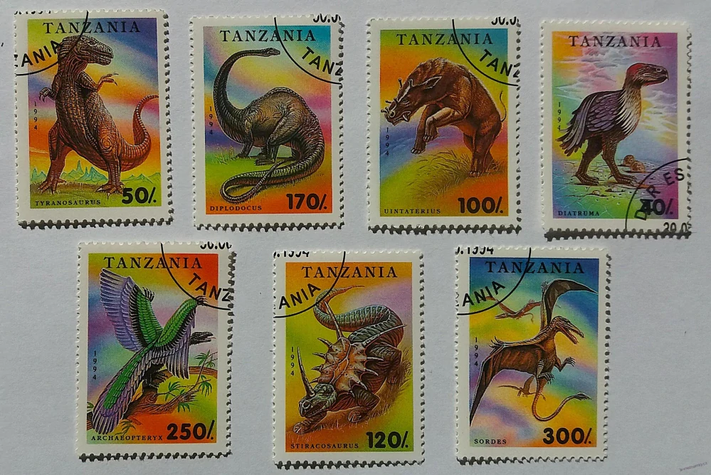 Sestava známek - Tanzania - dinosauři