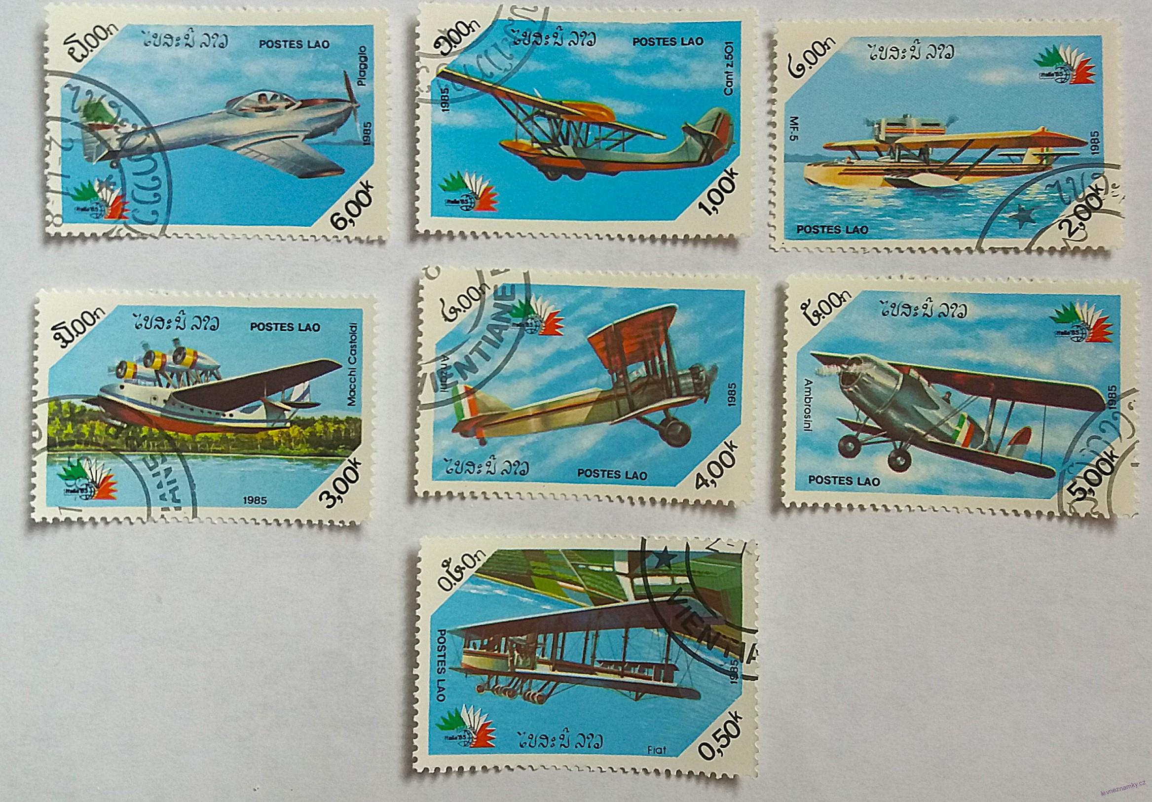 Sestava známek - Postes Lao - letadla