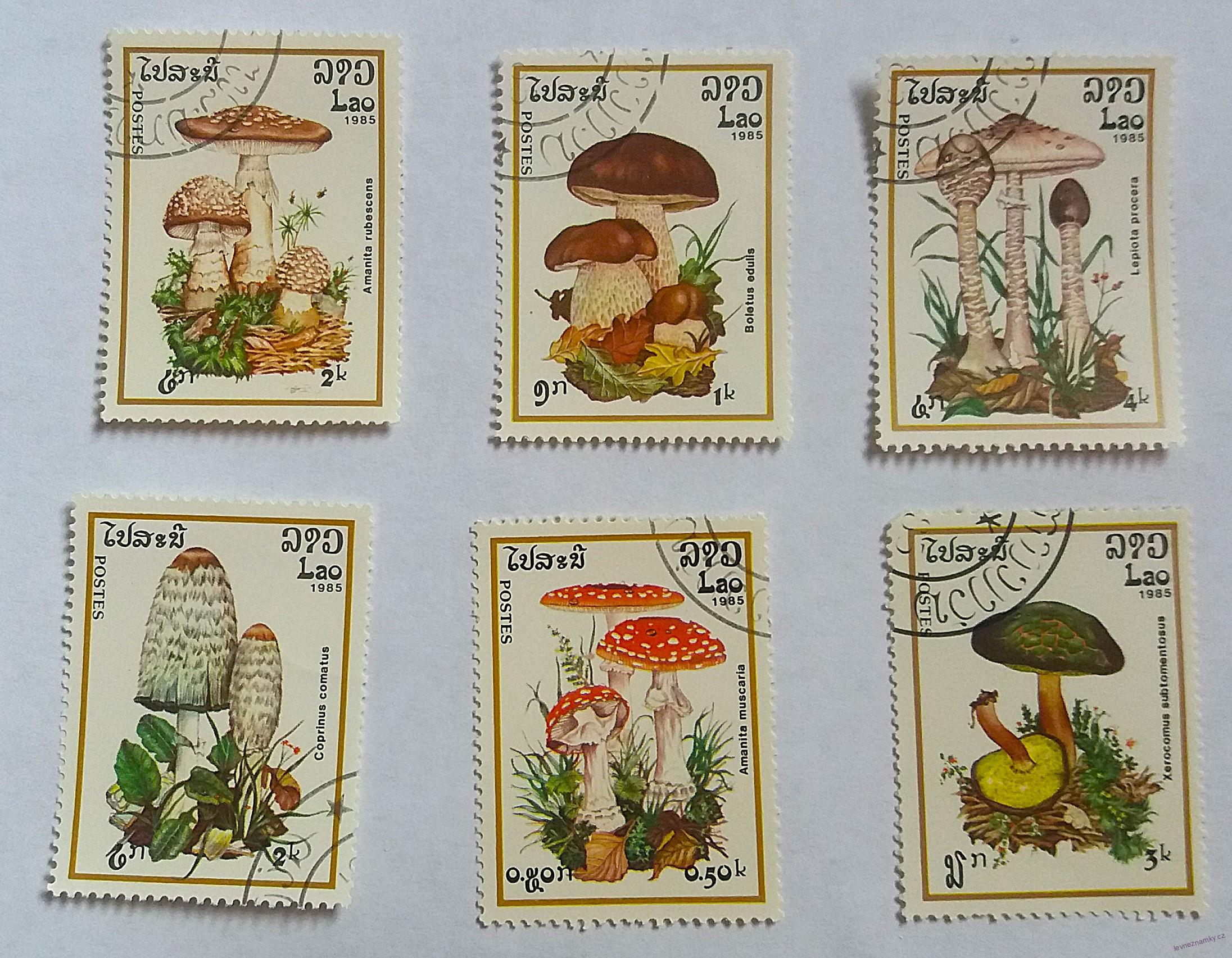 Sestava známek - Postes Lao - houby