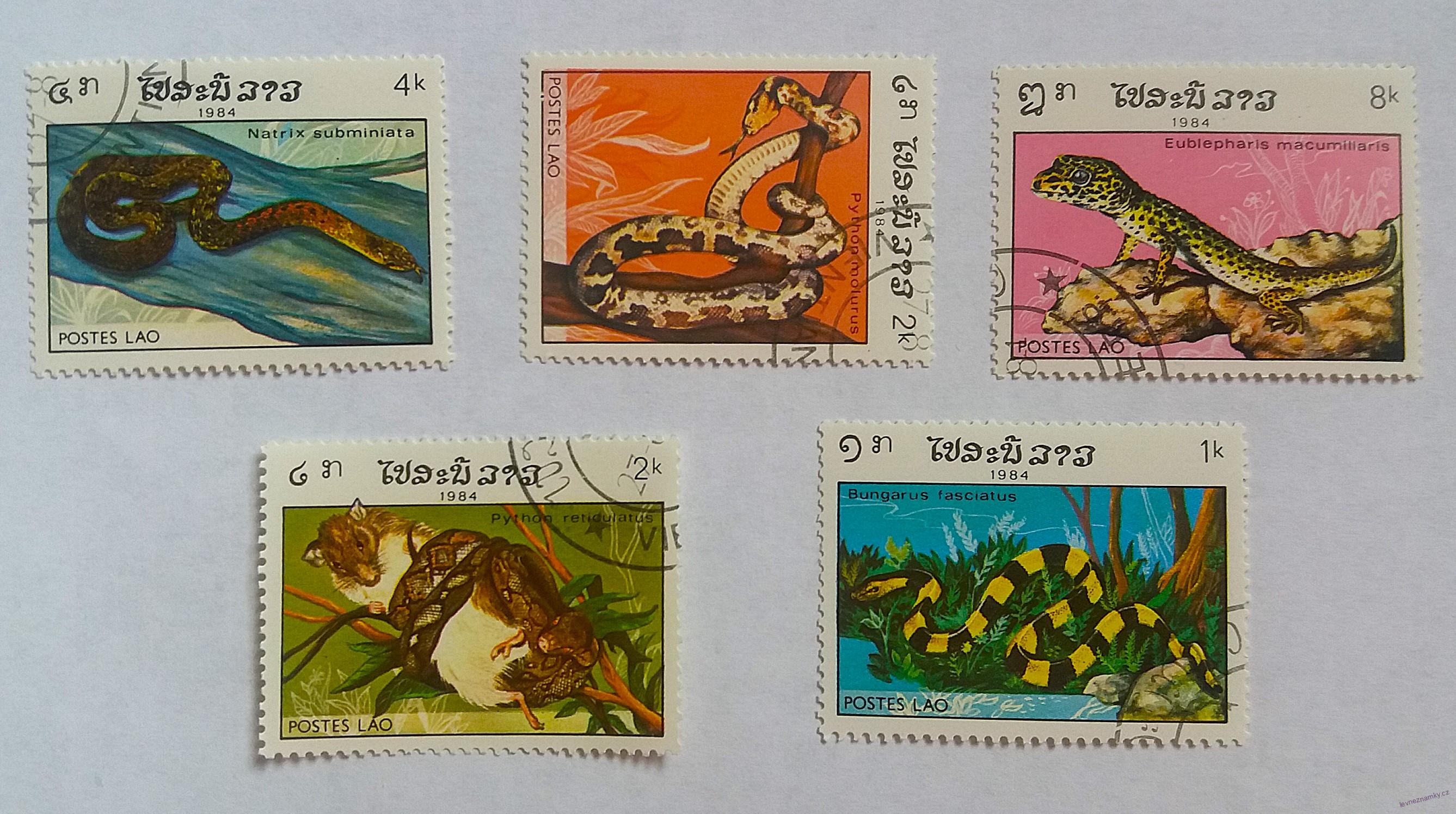 Sestava známek - Postes Lao - hadi