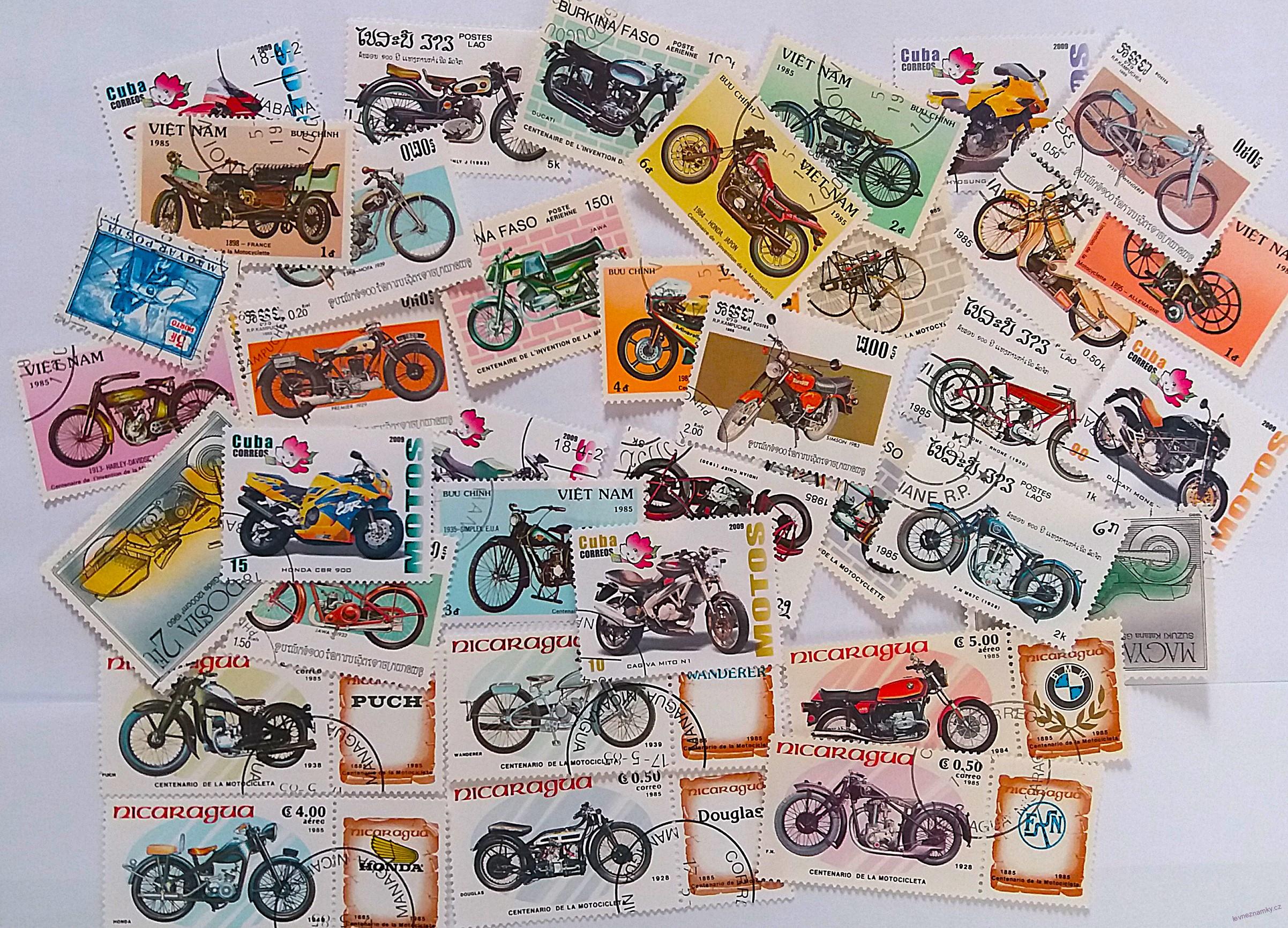 Balíček známek - motorky - 40 ks