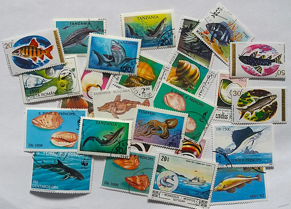 Balíček známek - ryby, mořská fauna - 50 ks