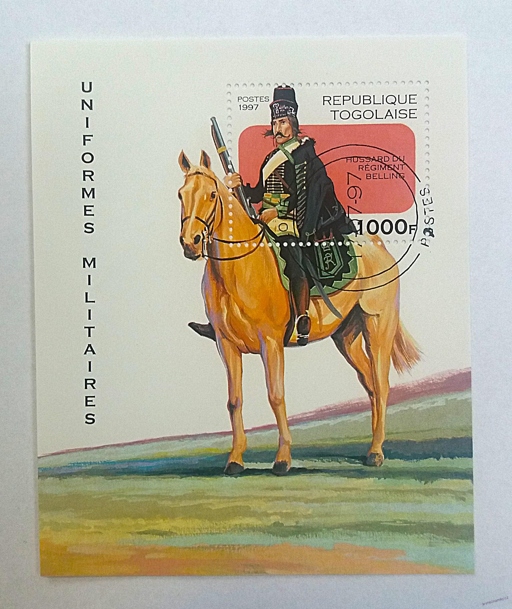 Aršík Togolaise - koně, uniformy