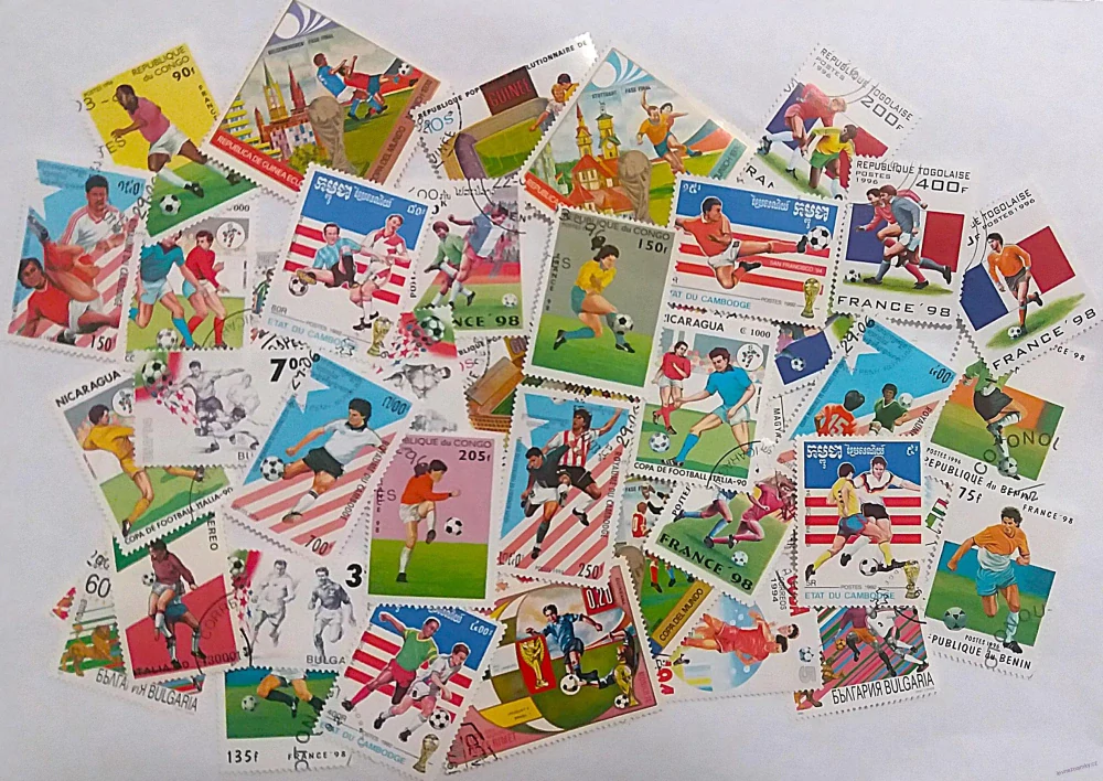 Balíček známek - fotbal FIFA World Cup - 50 ks